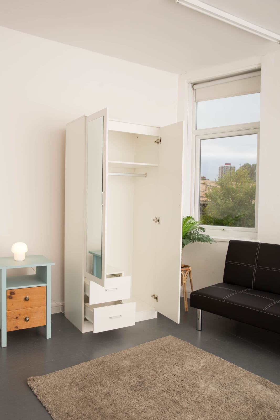 2 Door Wardrobe with Drawers view 3